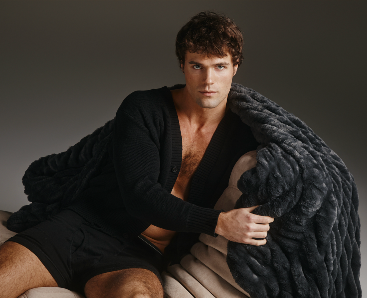 lolapg-gg-mobile-mens